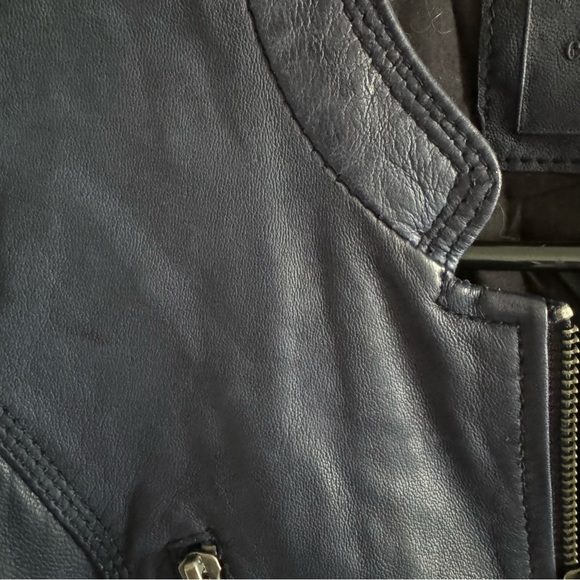 Genuine leather jacket - Picture 9 of 13